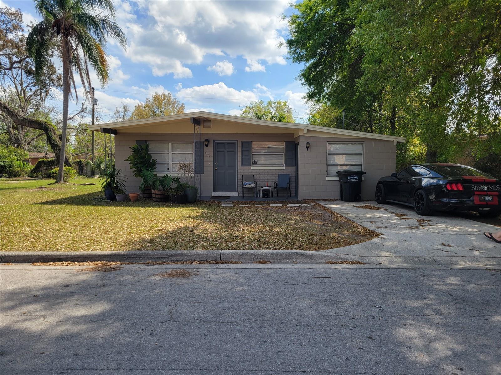 530 Ruffel St Property Photo