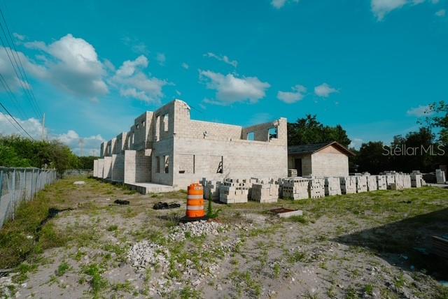 2042 Orange Center Blvd Property Photo 6