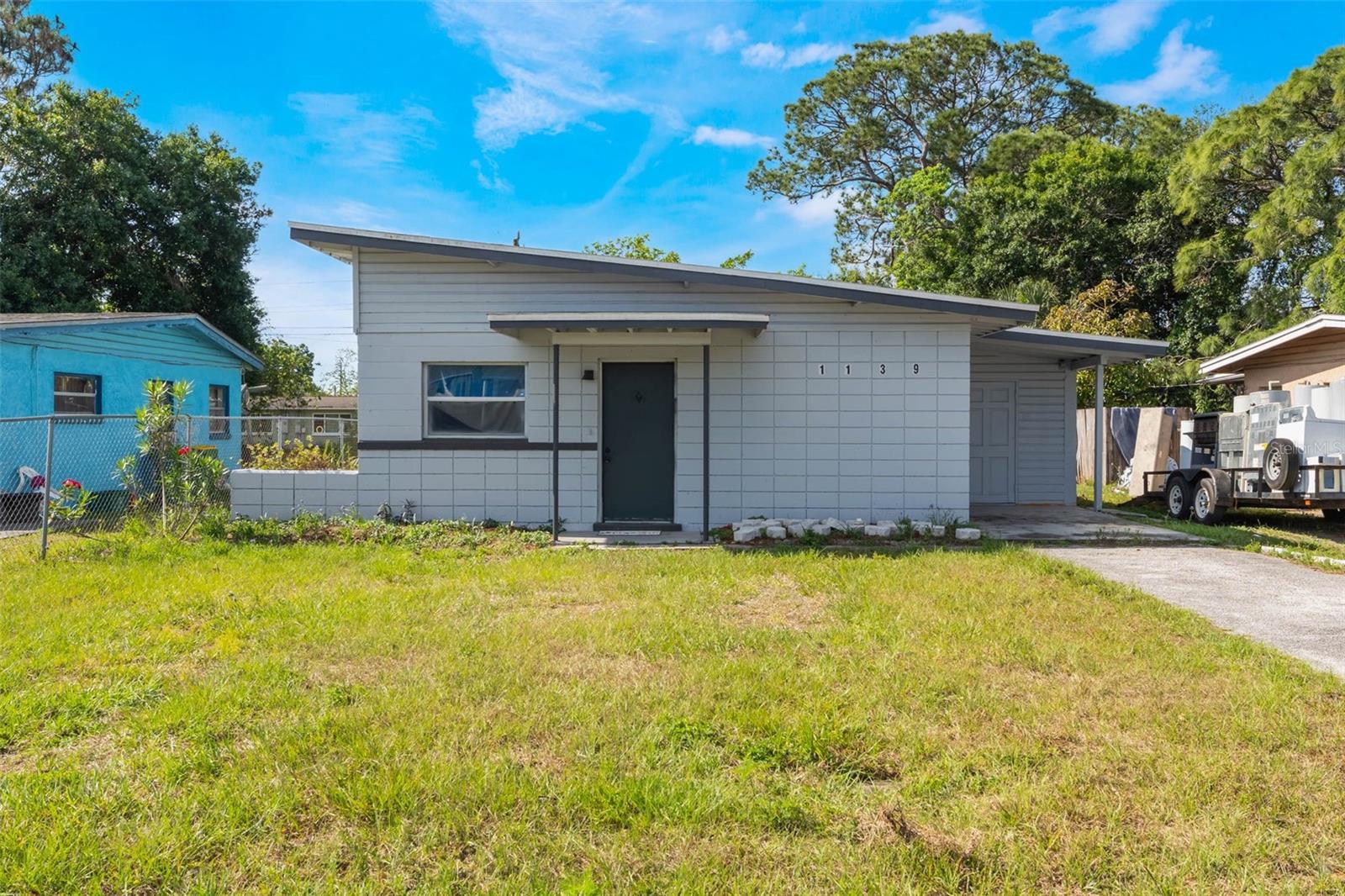 1139 Grove Ave Property Photo