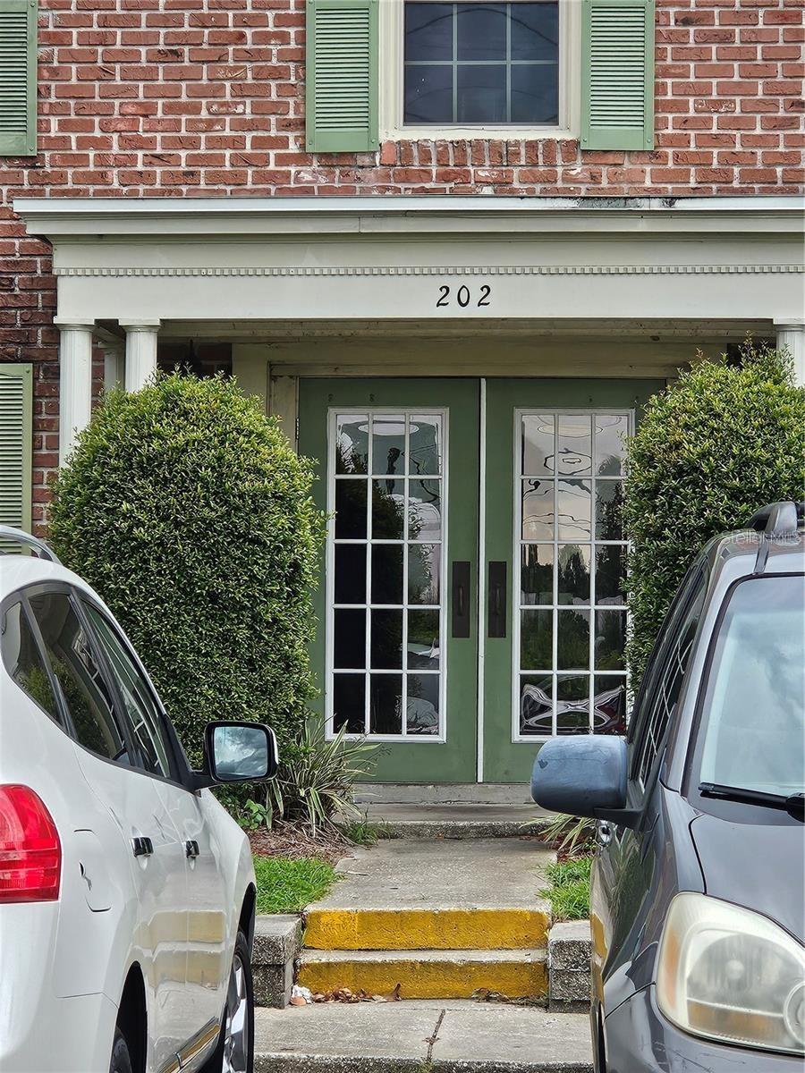 202 Georgetown Dr #b Property Photo