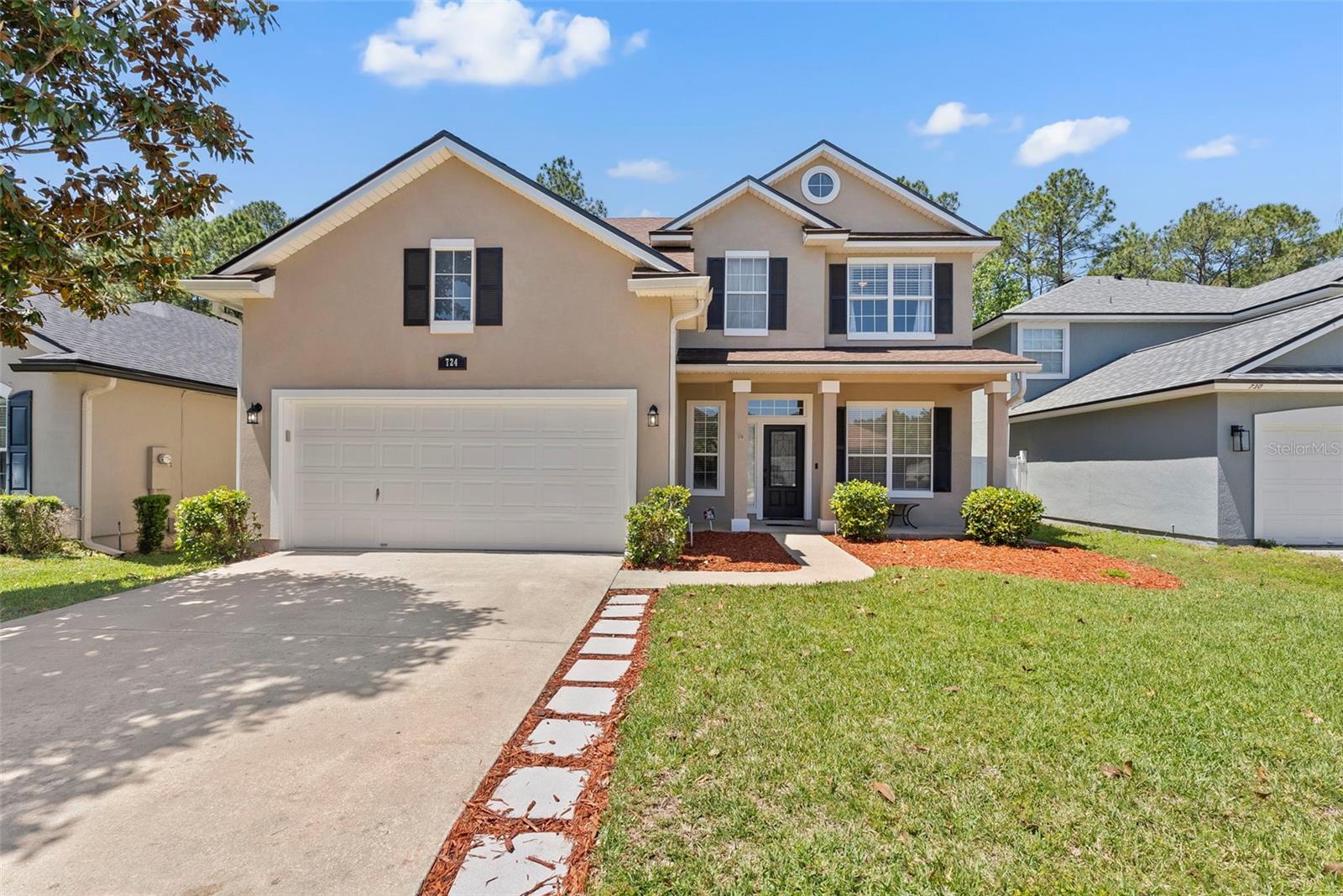 724 Candlebark Dr Property Photo