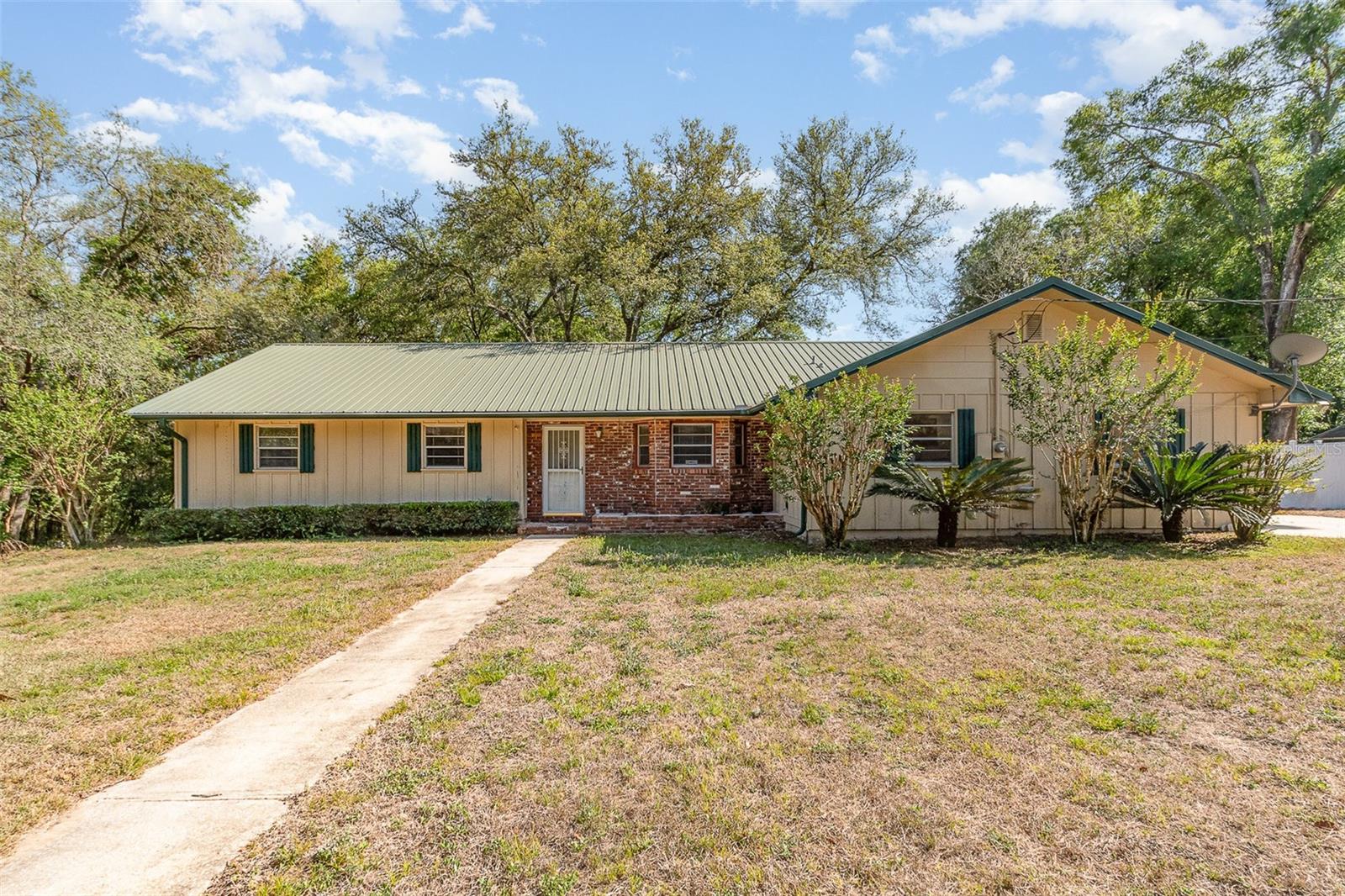 360 Westchester Dr Property Photo