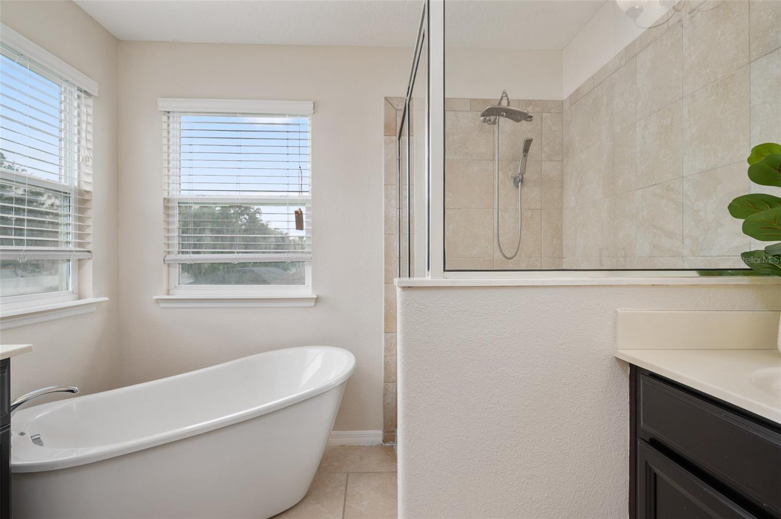 1710 Alejo Dr Property Photo 20