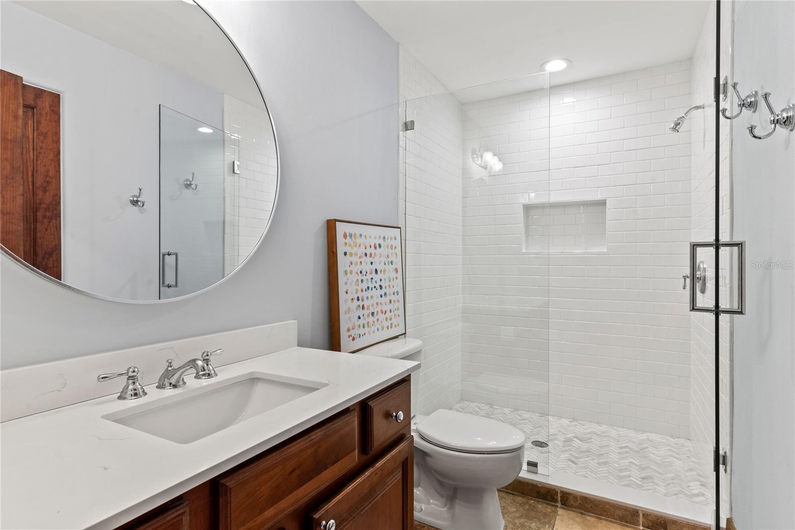 1110 Greenwood St Property Photo 44