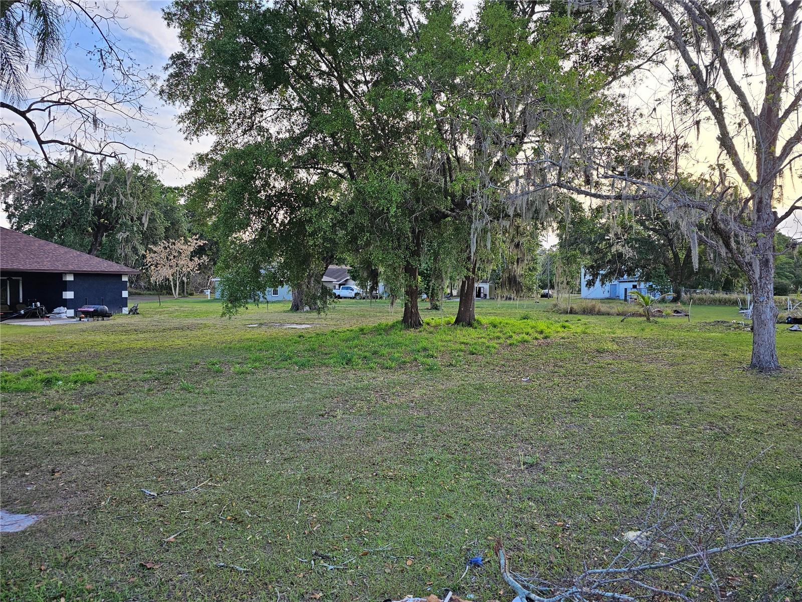 S Seminole Ave Property Photo