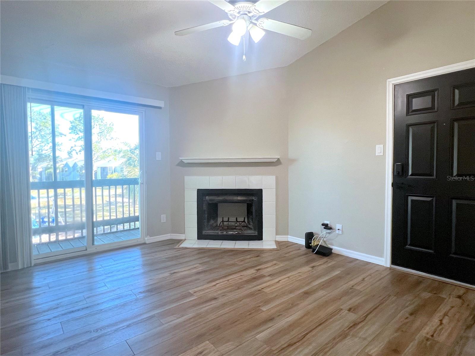 3732 Idlebrook Cir #210 Property Photo 3