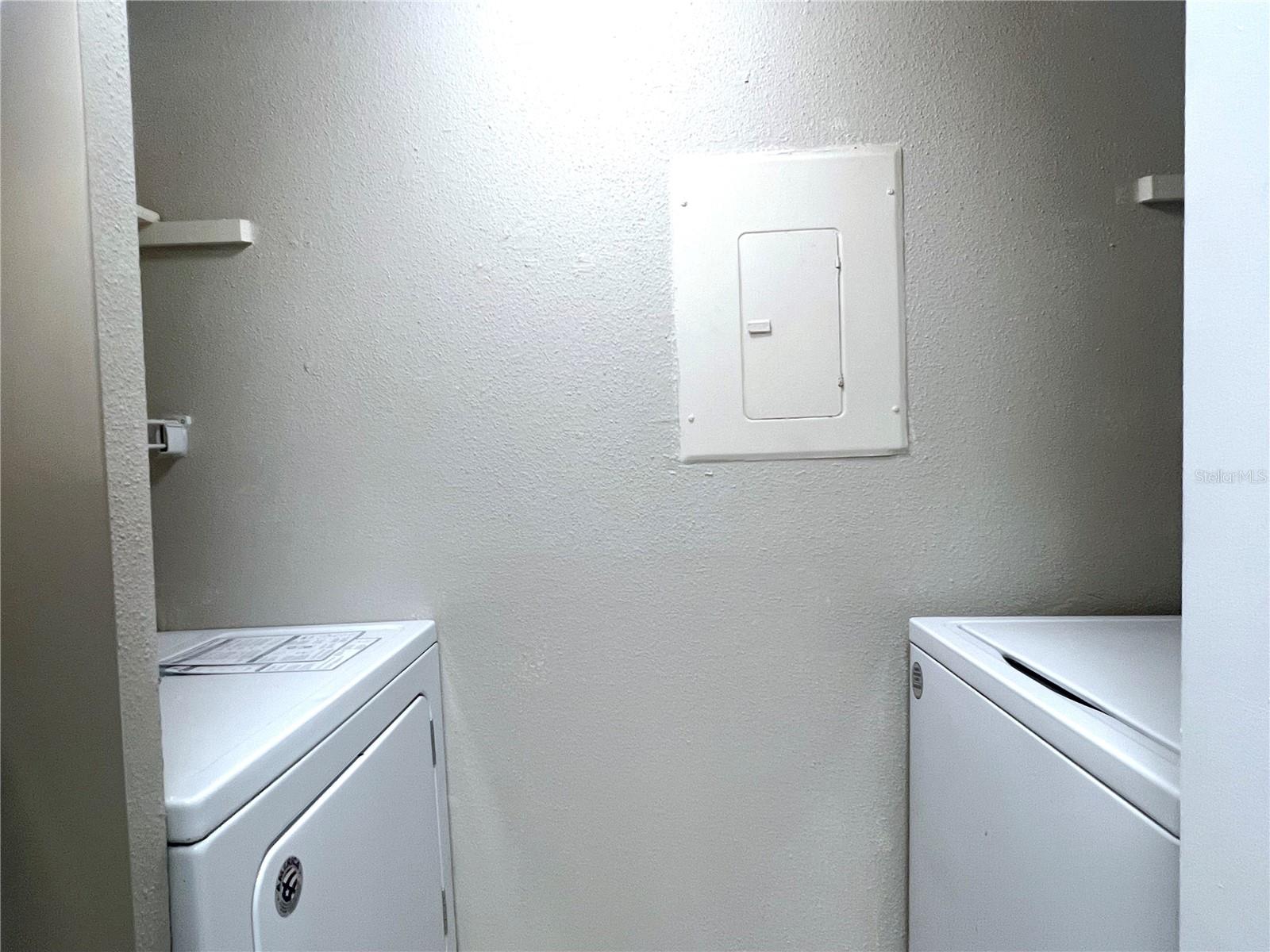 3732 Idlebrook Cir #210 Property Photo 9