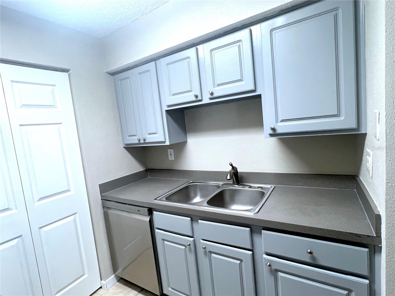 3732 Idlebrook Cir #210 Property Photo 10