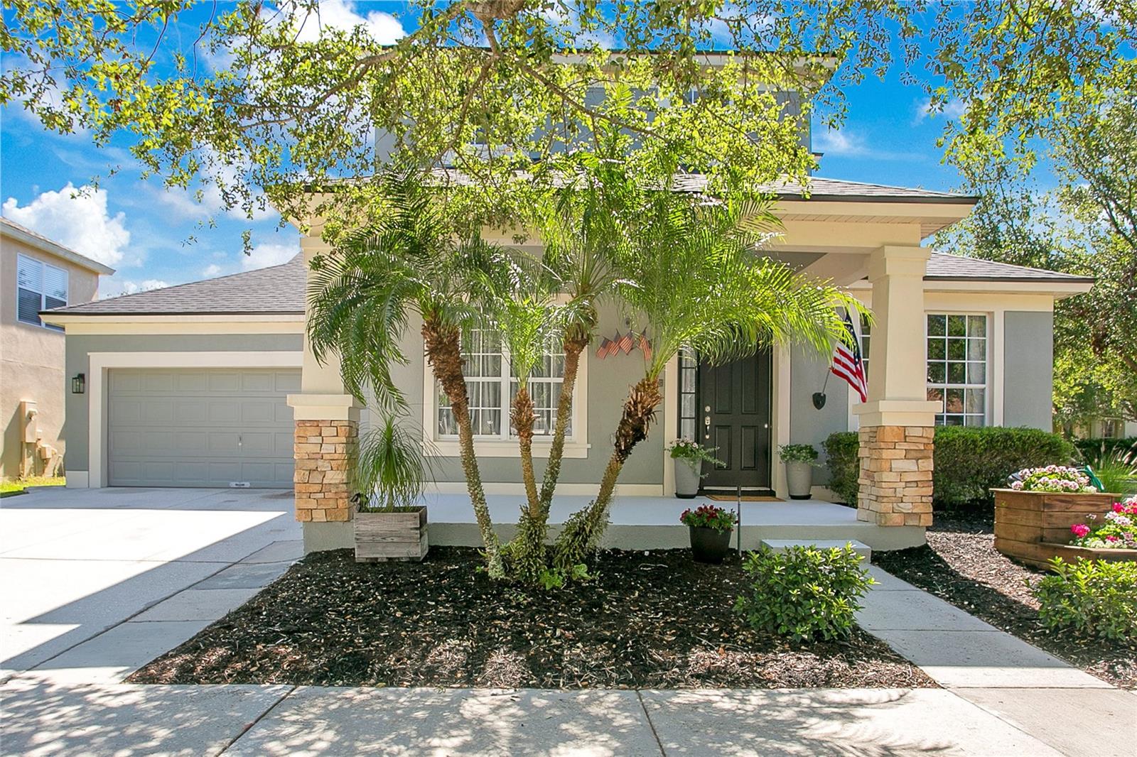 8555 Abbotsbury Dr Property Photo