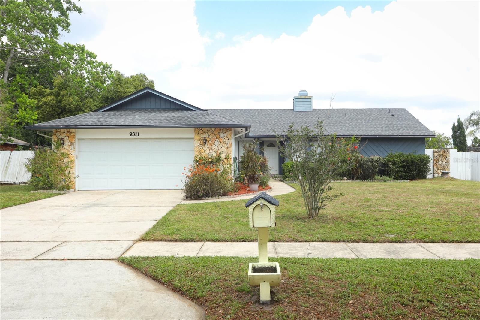 9311 Sonia St Property Photo
