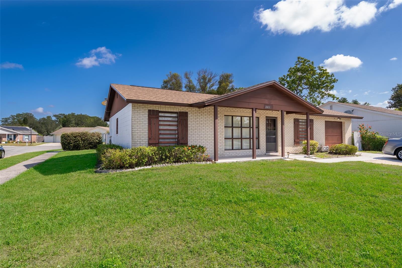2411 Trafalgar Dr Property Photo