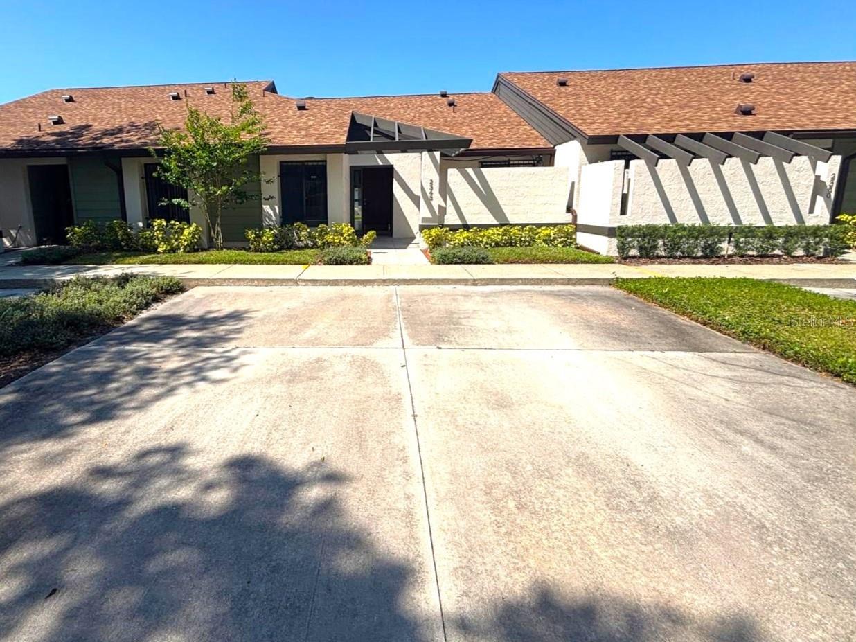 2348 Sun Valley Cir Property Photo
