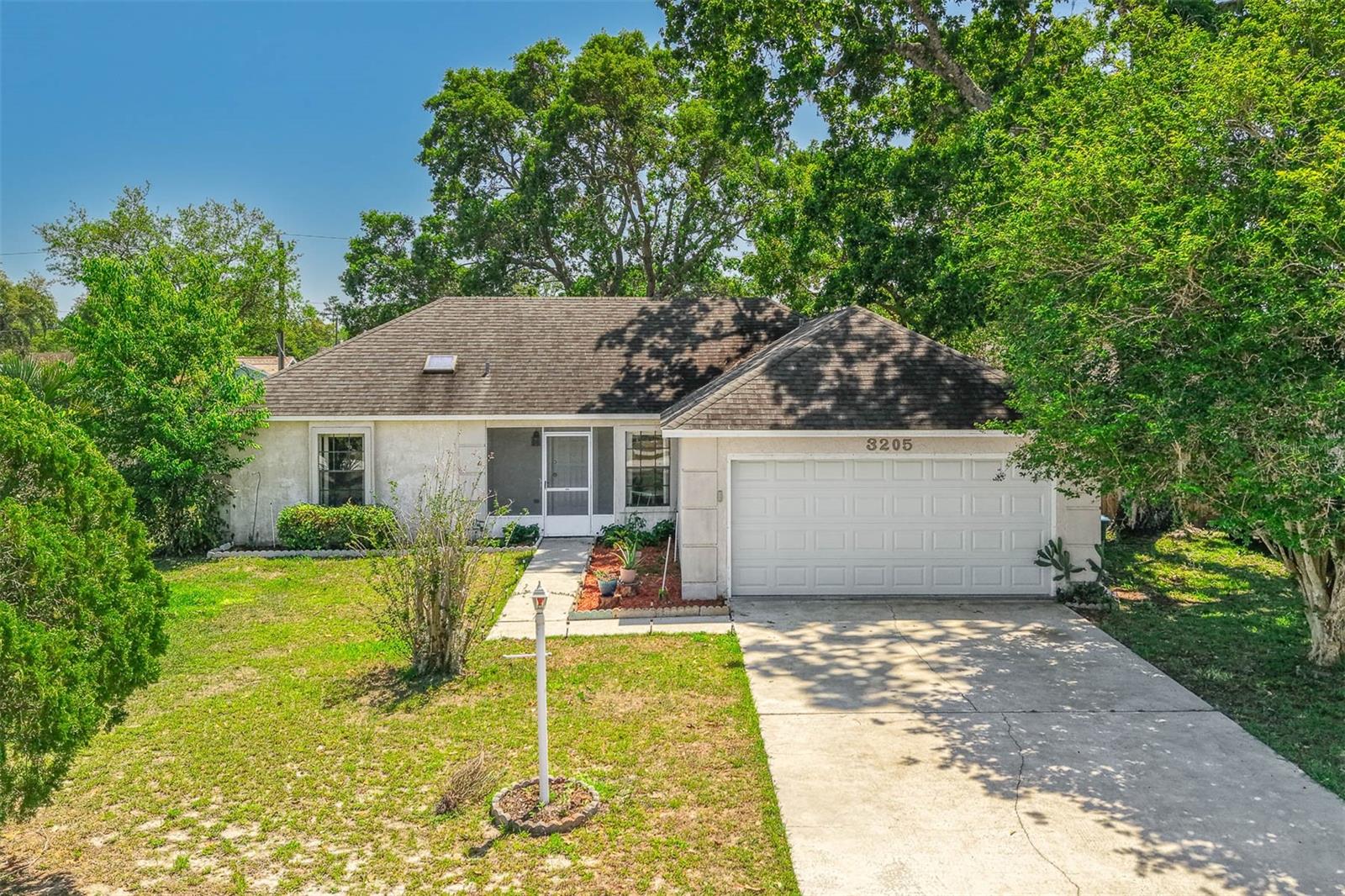 3205 Clewiston St Property Photo