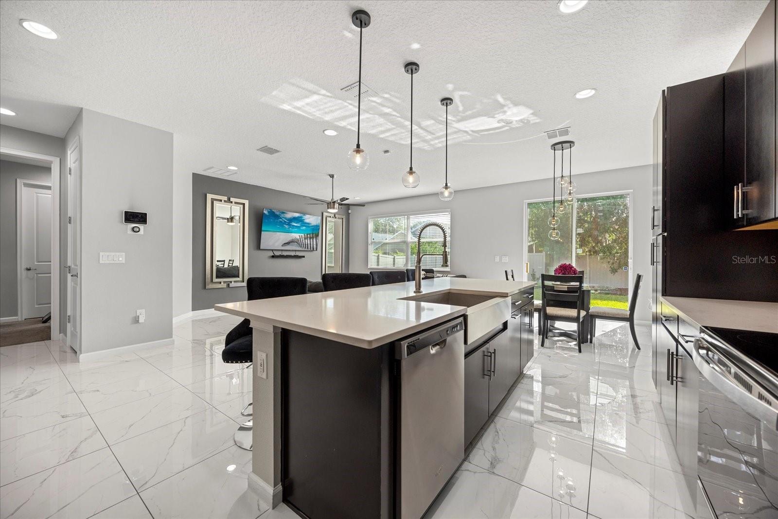 1109 Castlevecchio Loop Property Photo 6