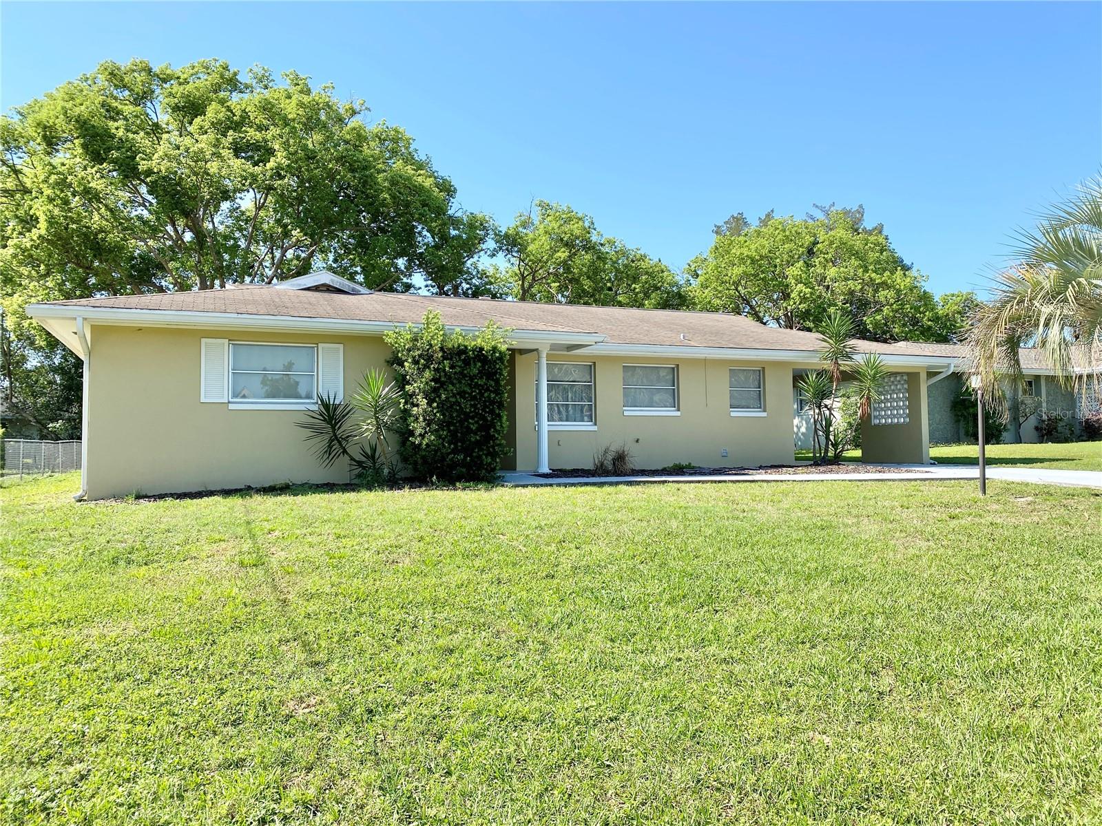 760 Eastridge Dr Property Photo
