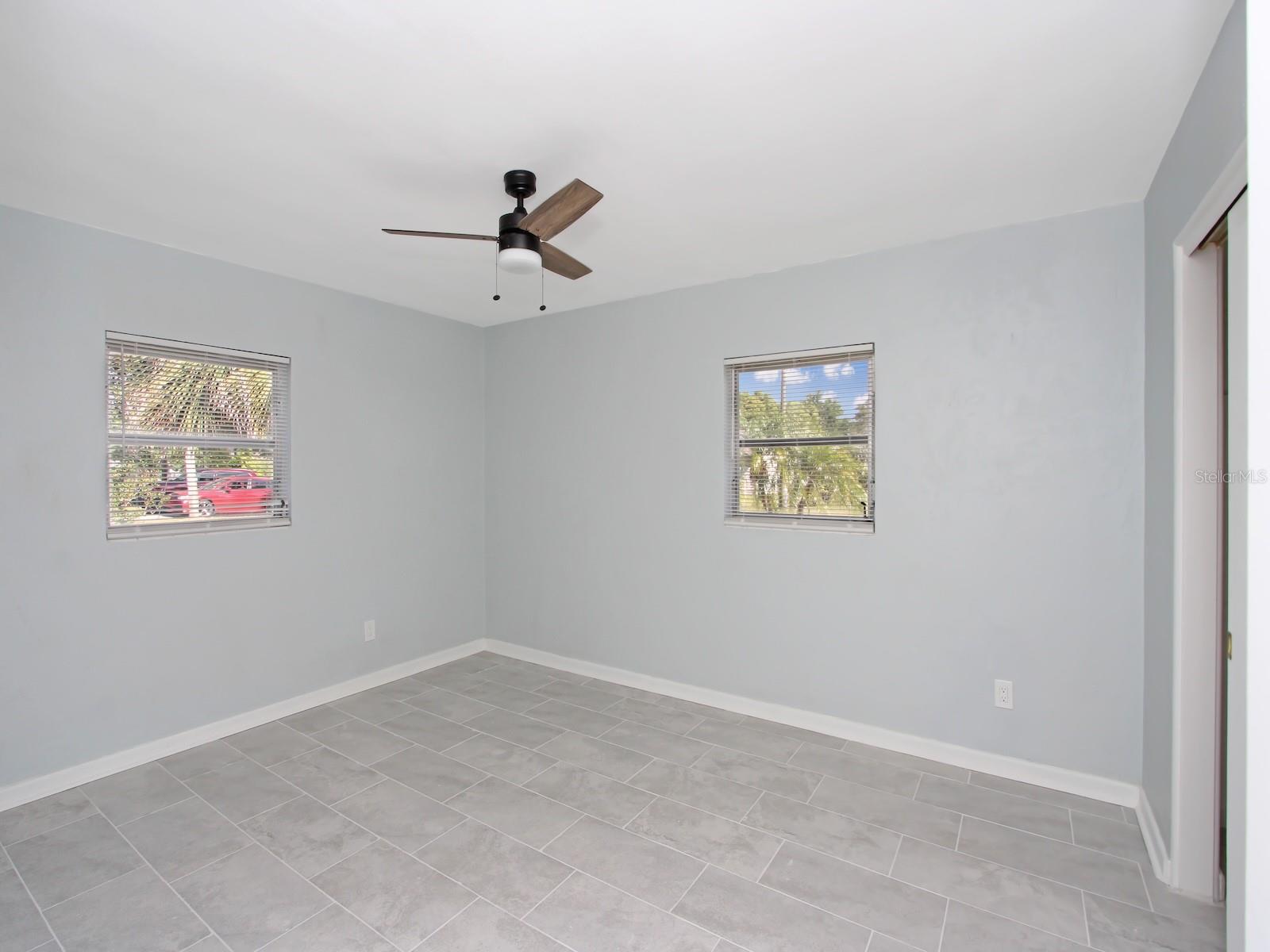 51 Park Ln Property Photo 16