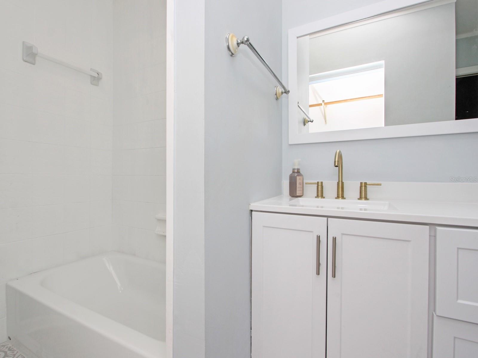 51 Park Ln Property Photo 20