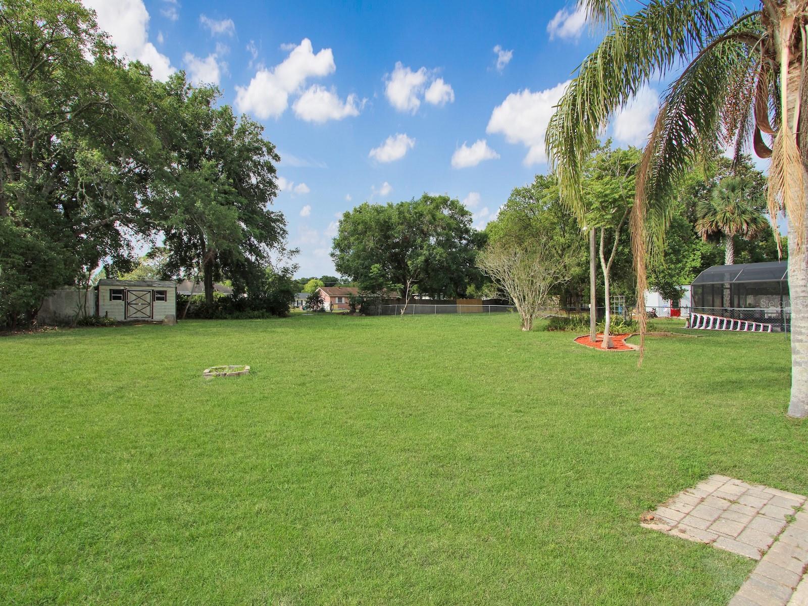 51 Park Ln Property Photo 27