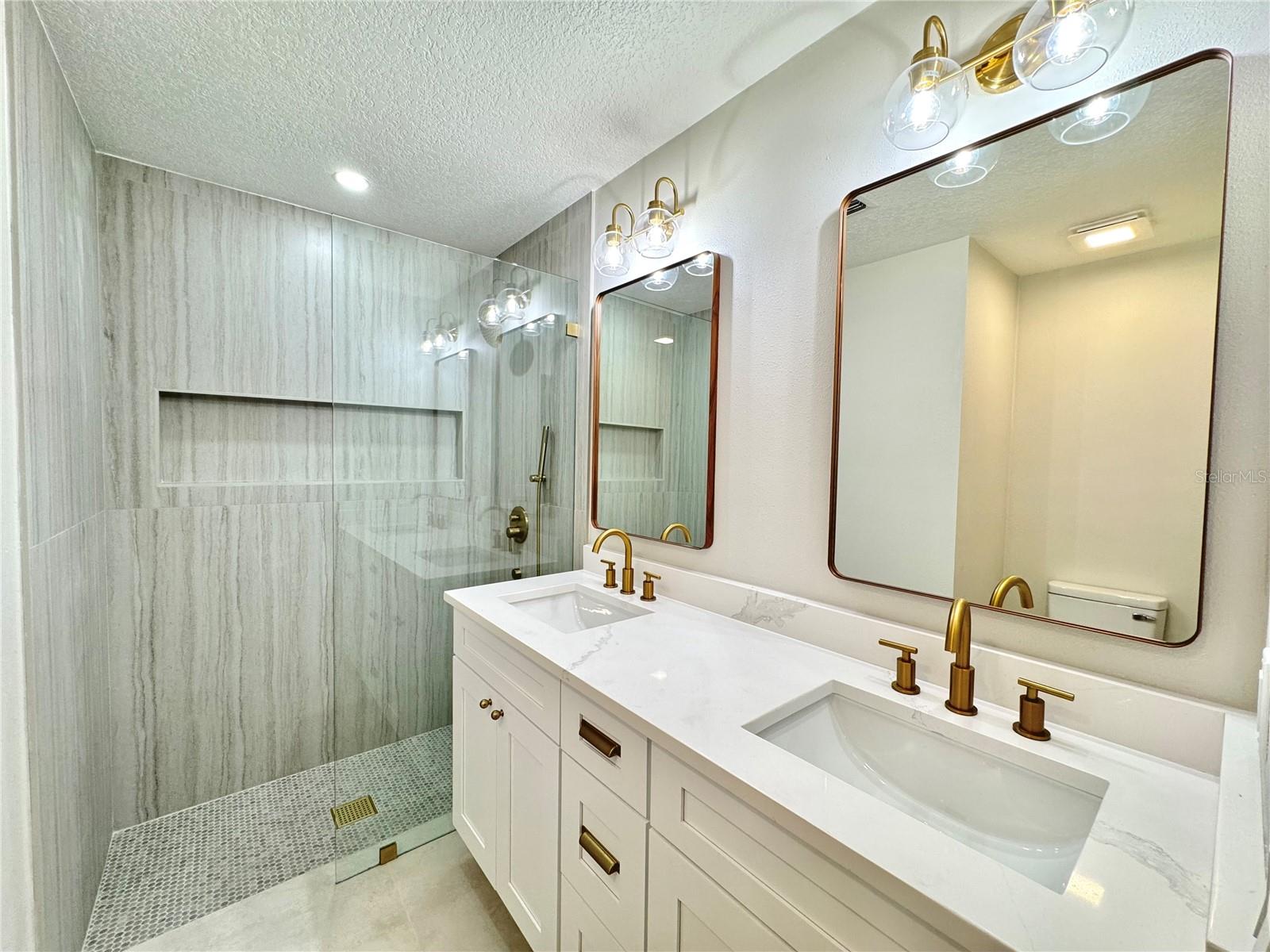 560 Garden Heights Dr Property Photo 20