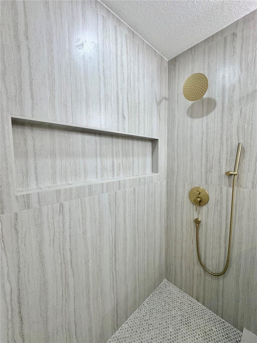 560 Garden Heights Dr Property Photo 21