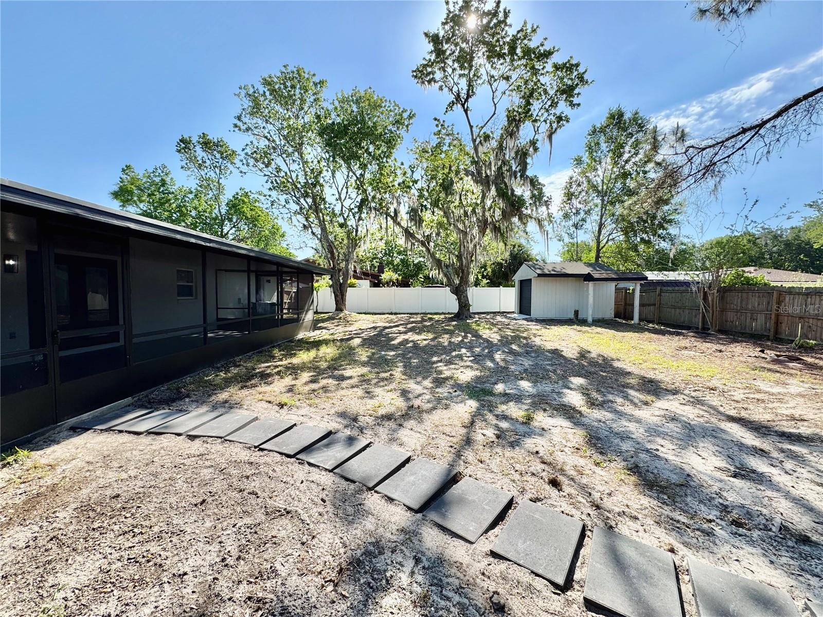 560 Garden Heights Dr Property Photo 32