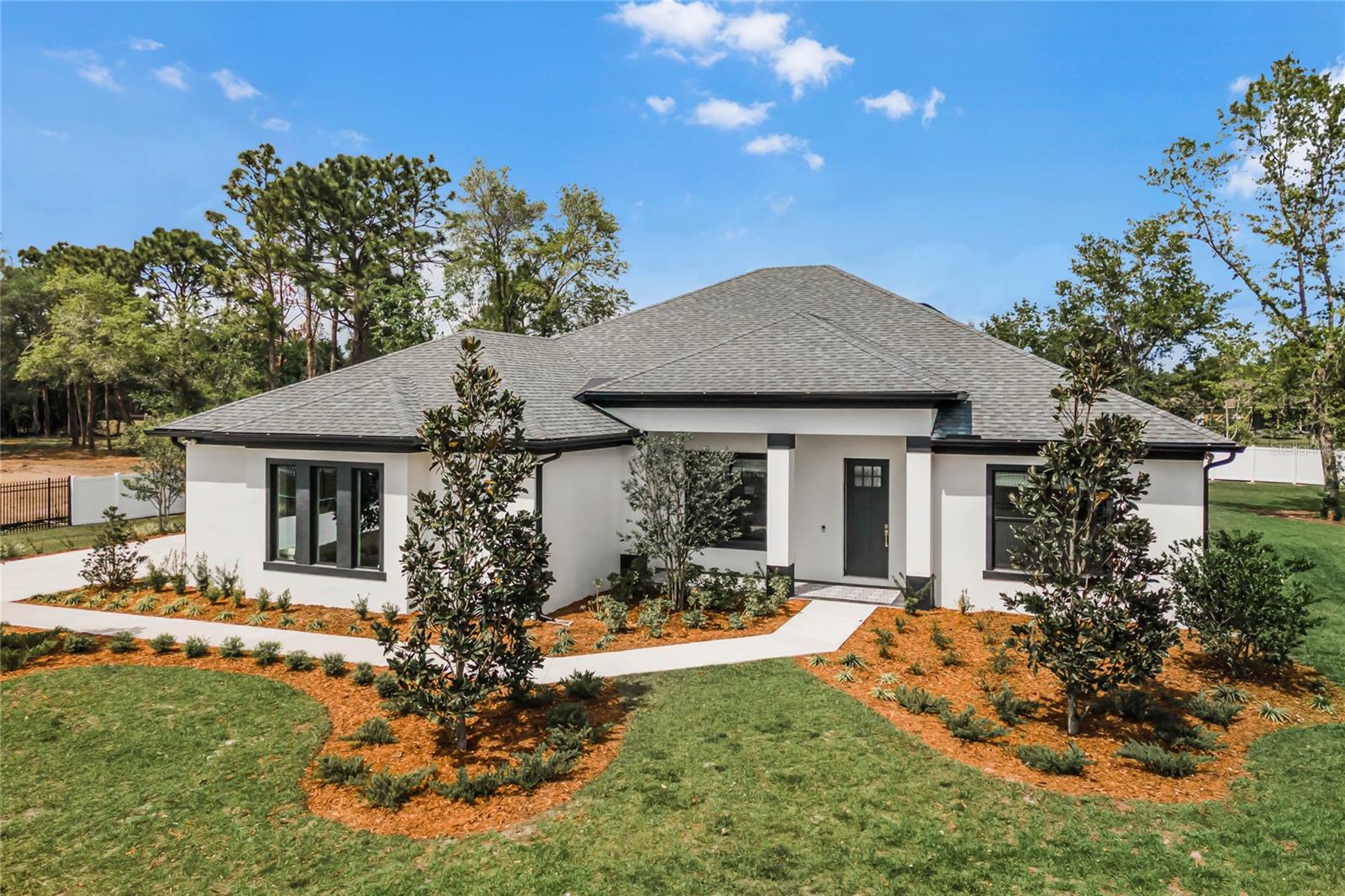 18026 Reynolds Pkwy Property Photo