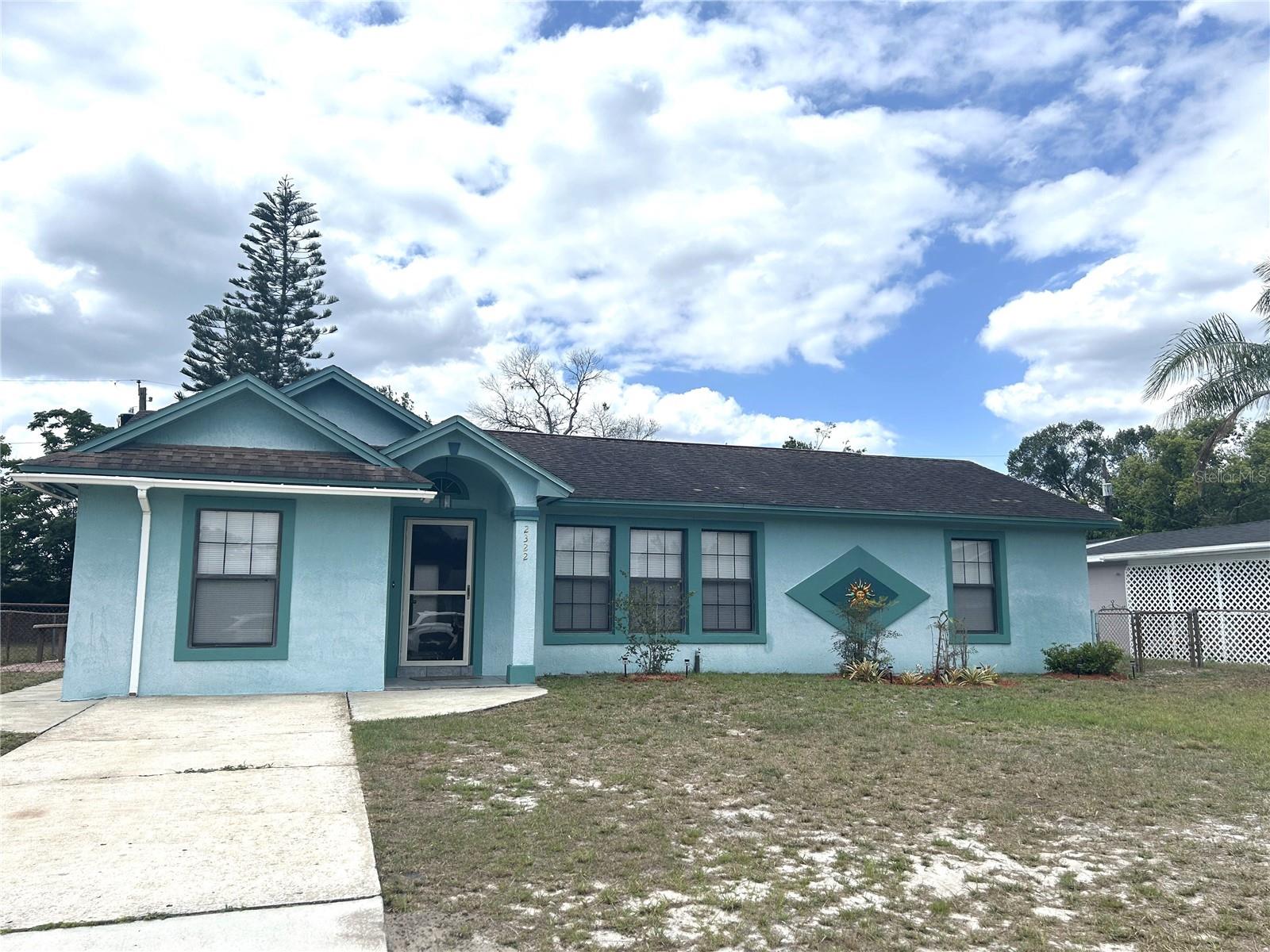 2322 Vincent Rd Property Photo