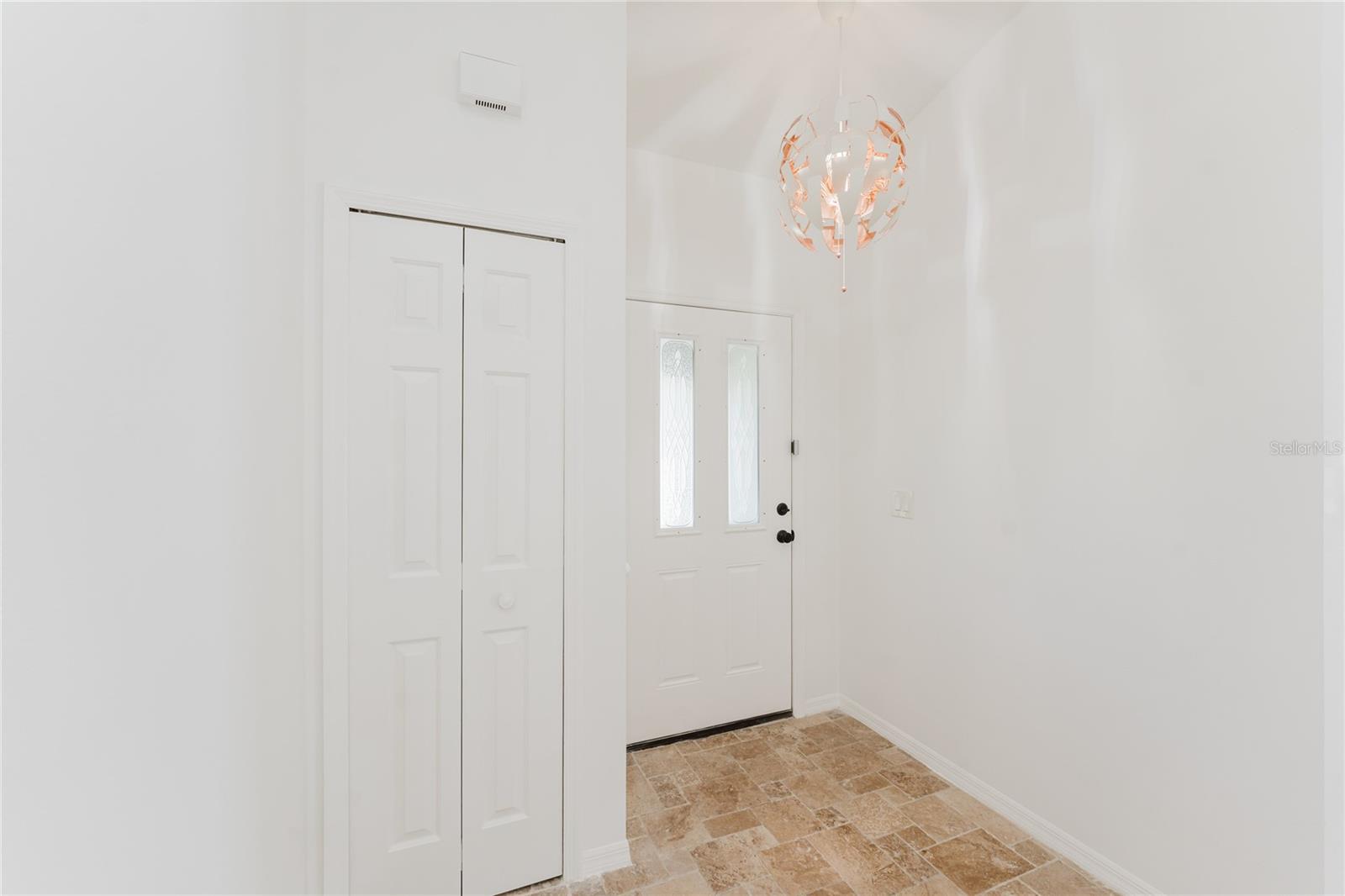 3033 S Horizon Pl Property Photo 3
