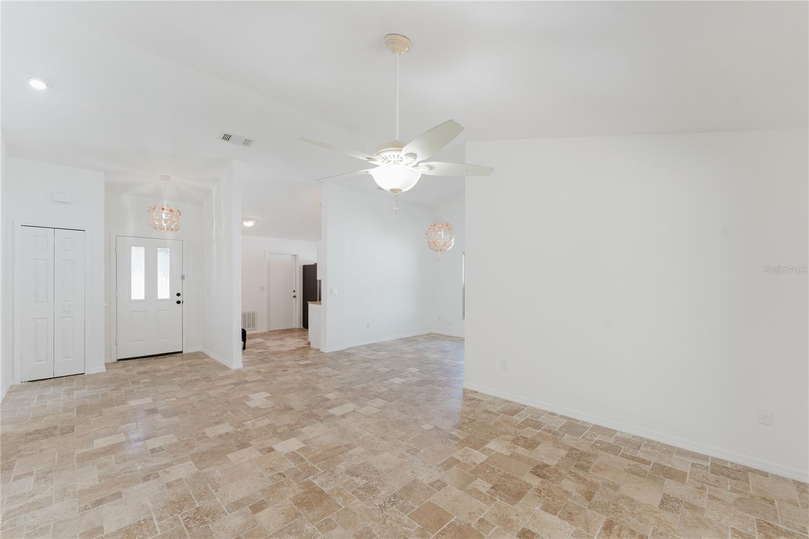 3033 S Horizon Pl Property Photo 7