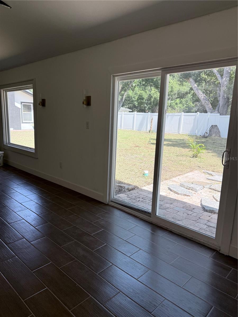 1243 Dingens Ave Property Photo 53