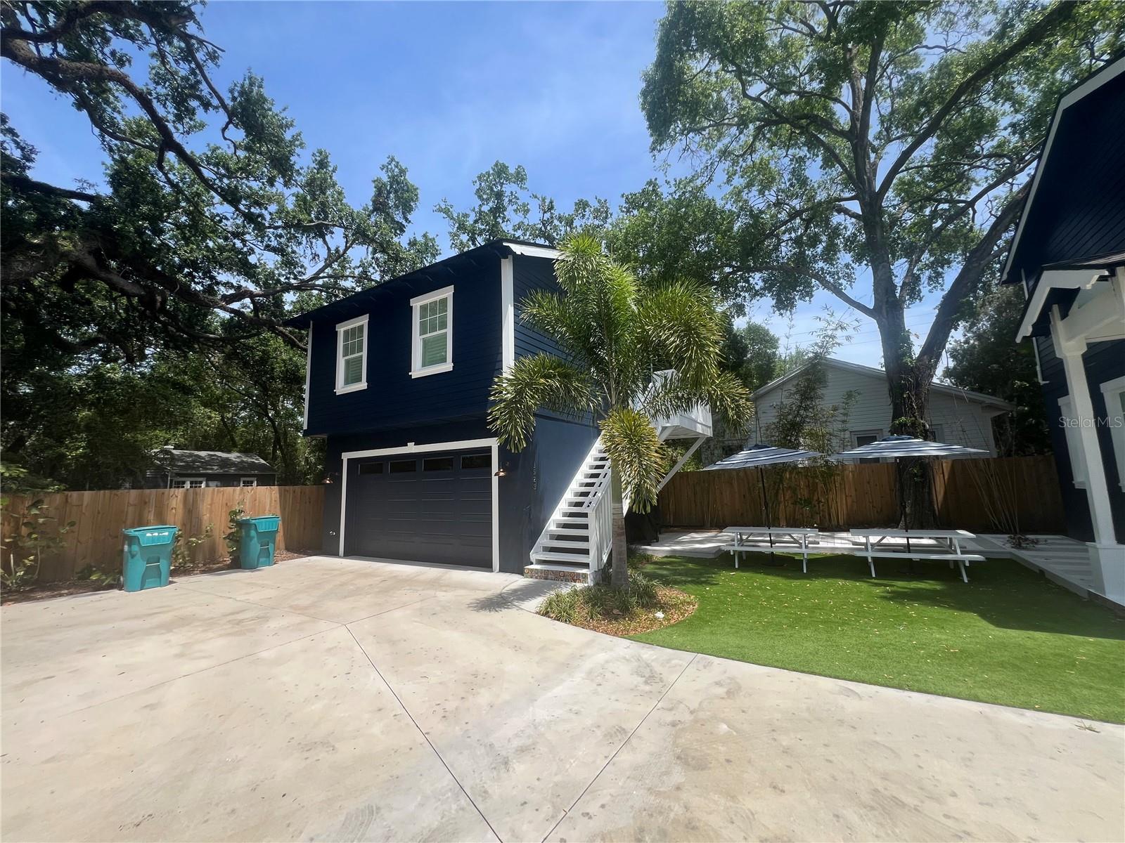 1521 E Harwood St Property Photo 82