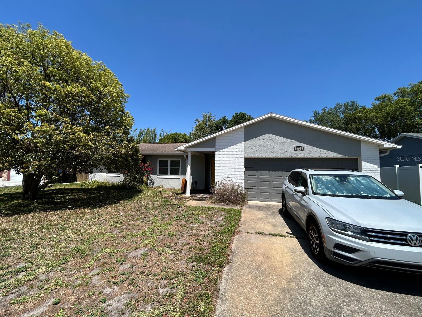 9721 Heatherwood Ct Property Photo