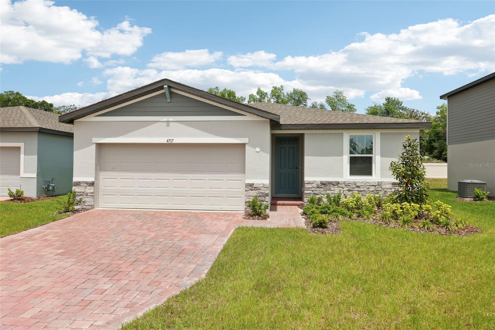 4717 Jasmine Cir Property Photo