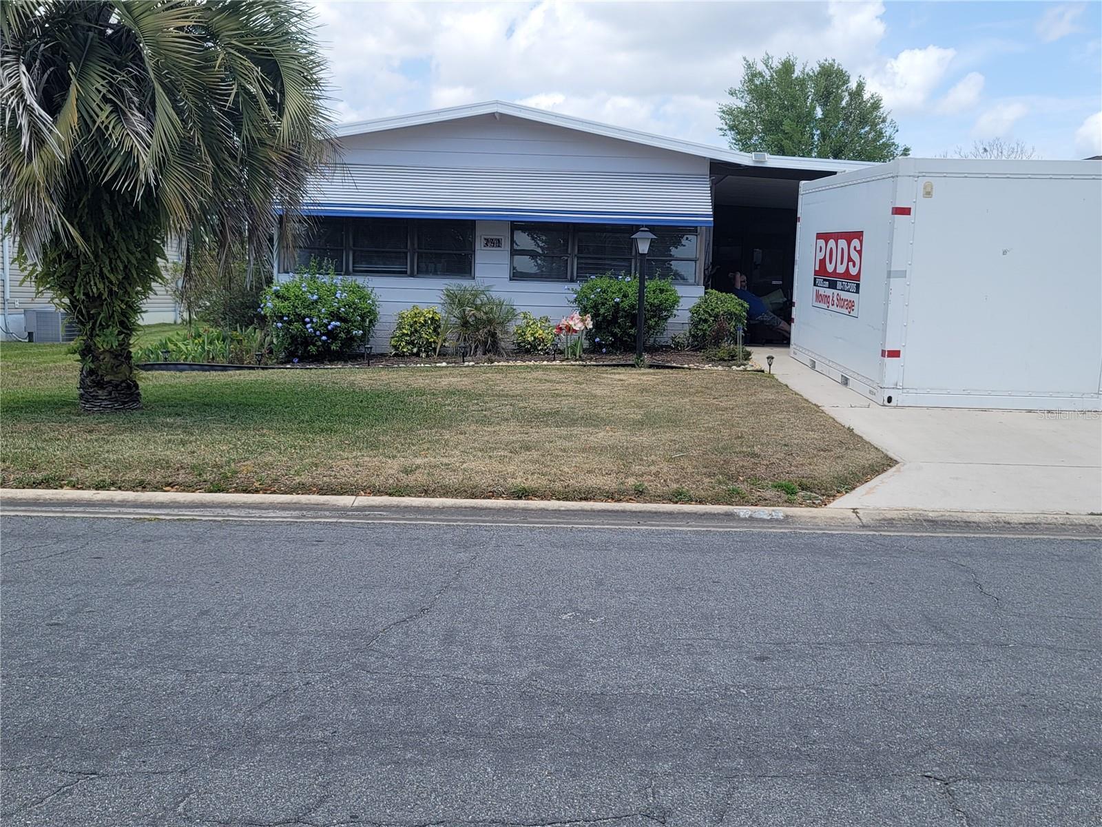 741 Truman Ave Property Photo