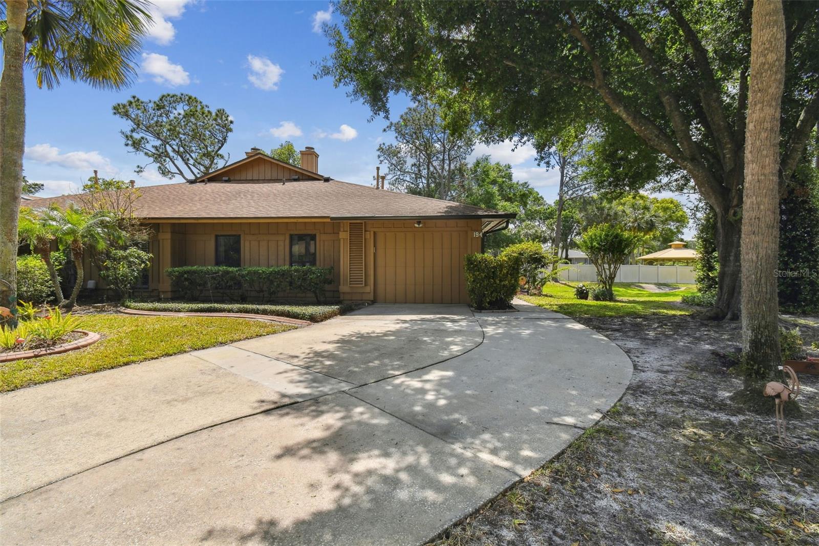 194 Heron Bay Cir Property Photo