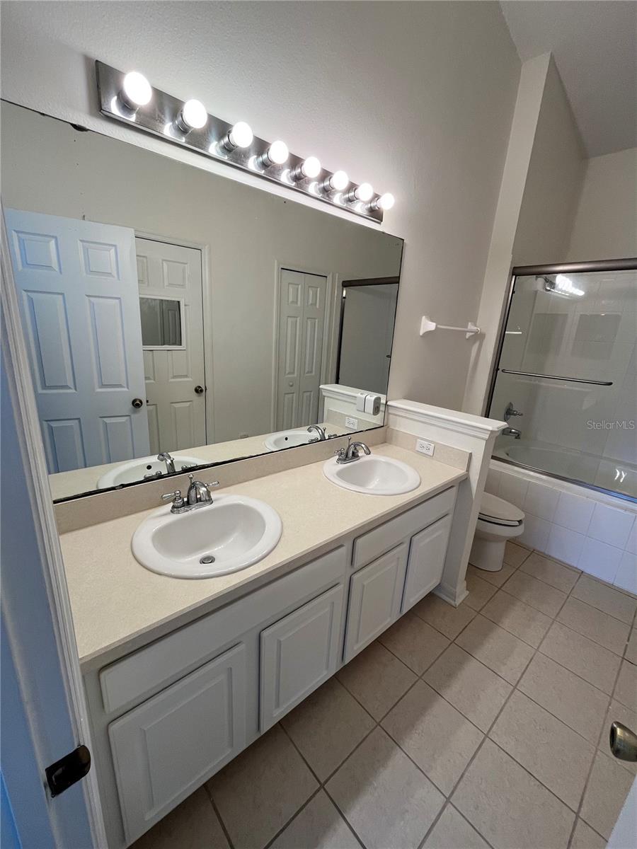 13006 Langstaff Dr Property Photo 22