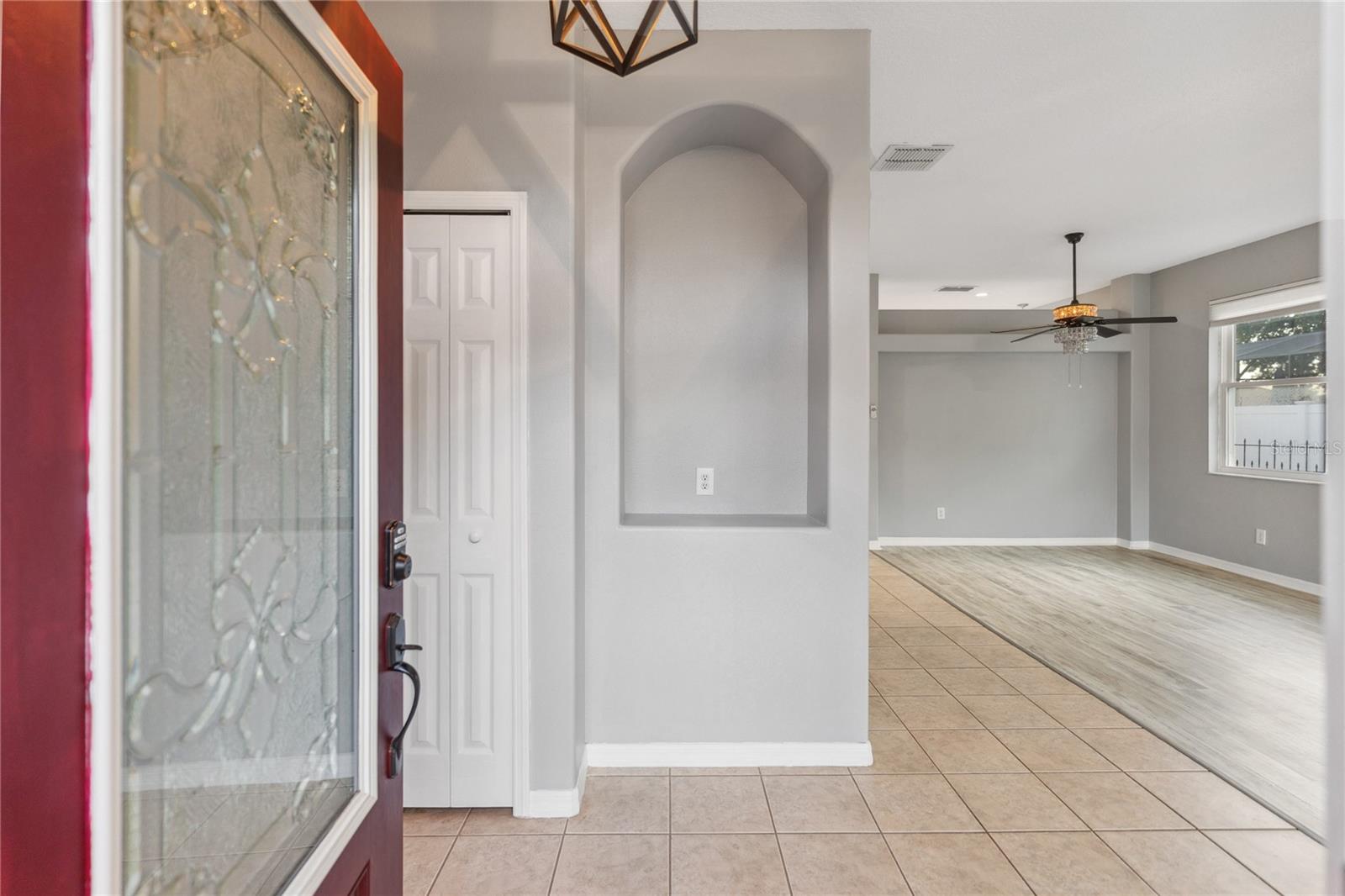 600 Rob Roy Dr Property Photo 2