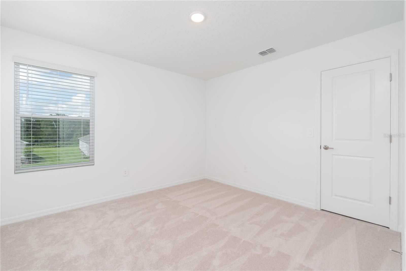 209 Citrine Loop Property Photo 7
