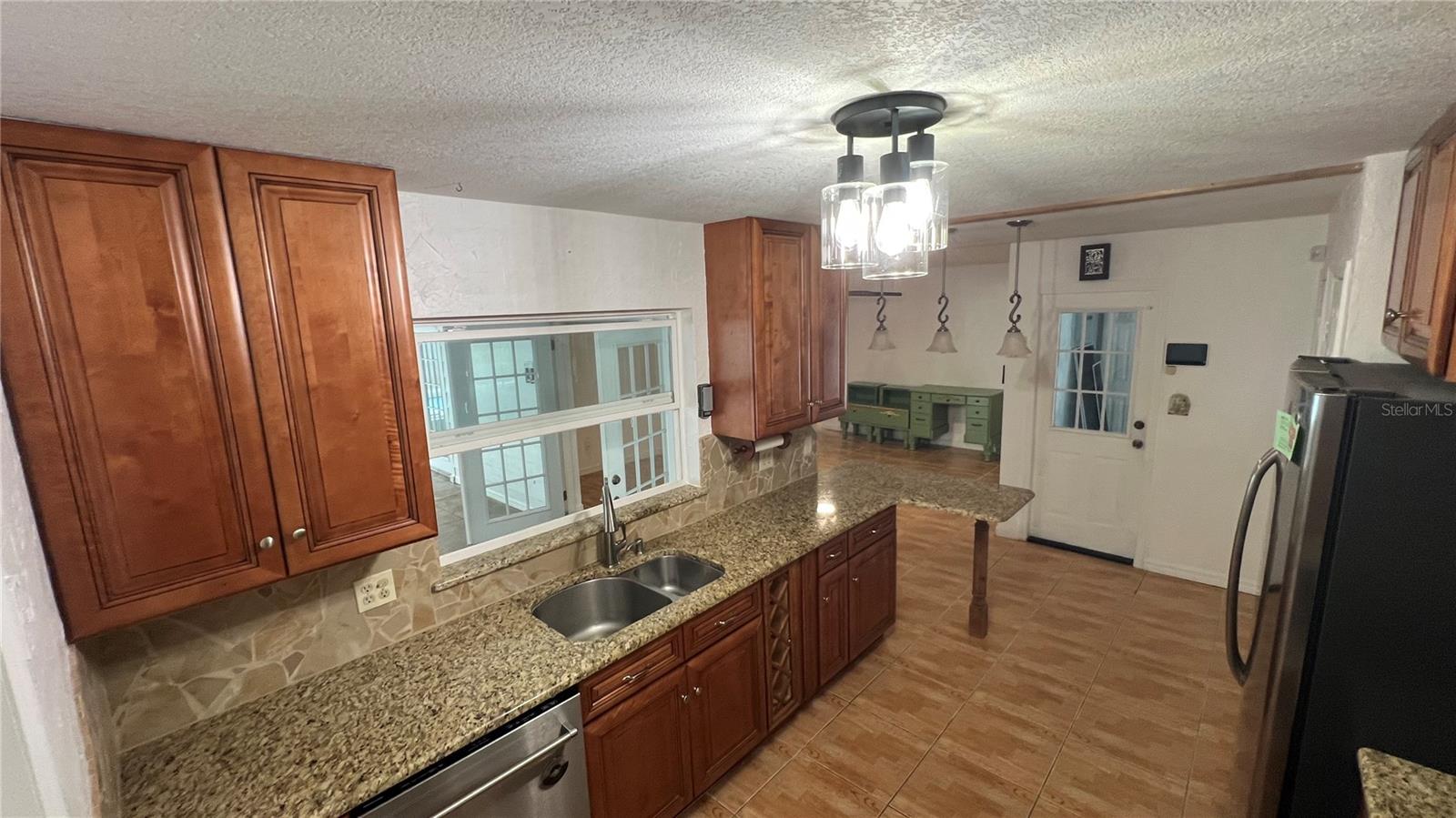 7730 Broken Arrow Trl Property Photo 12