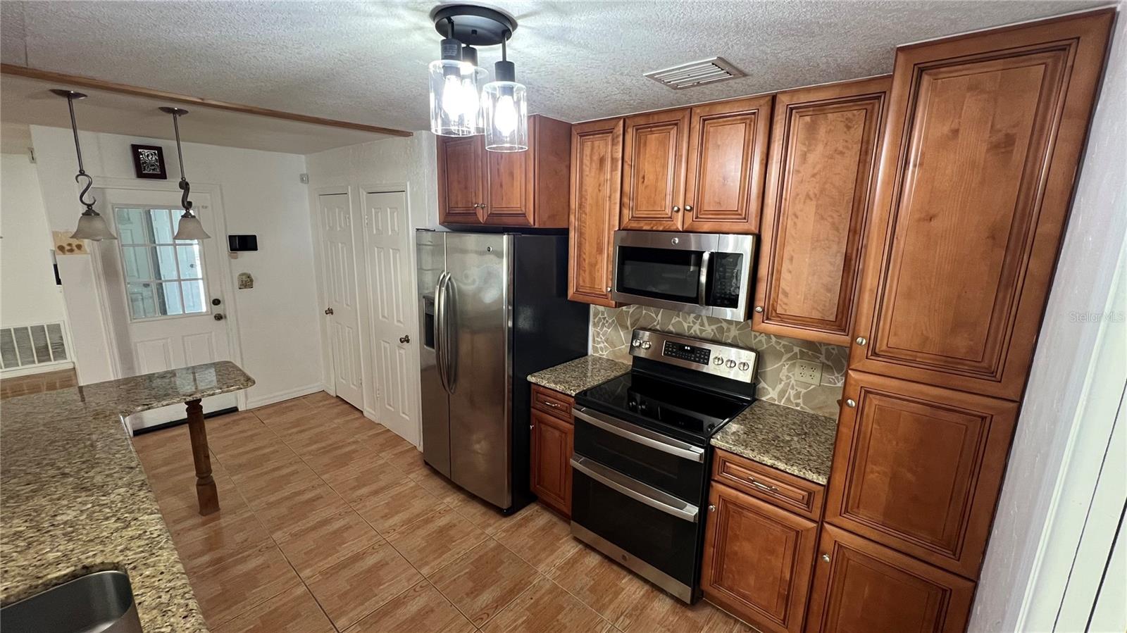7730 Broken Arrow Trl Property Photo 13