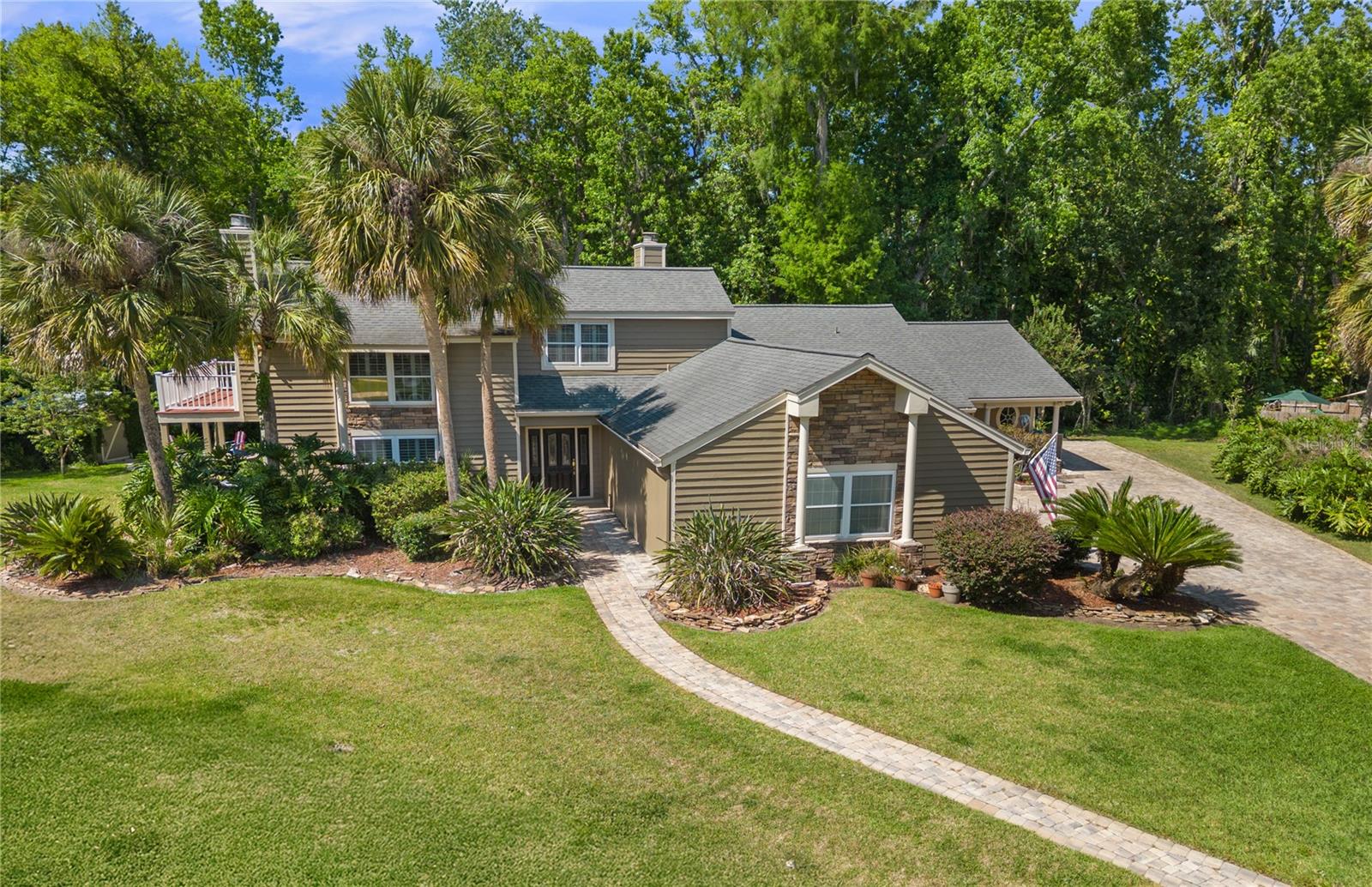 677 Benitawood Ct Property Photo