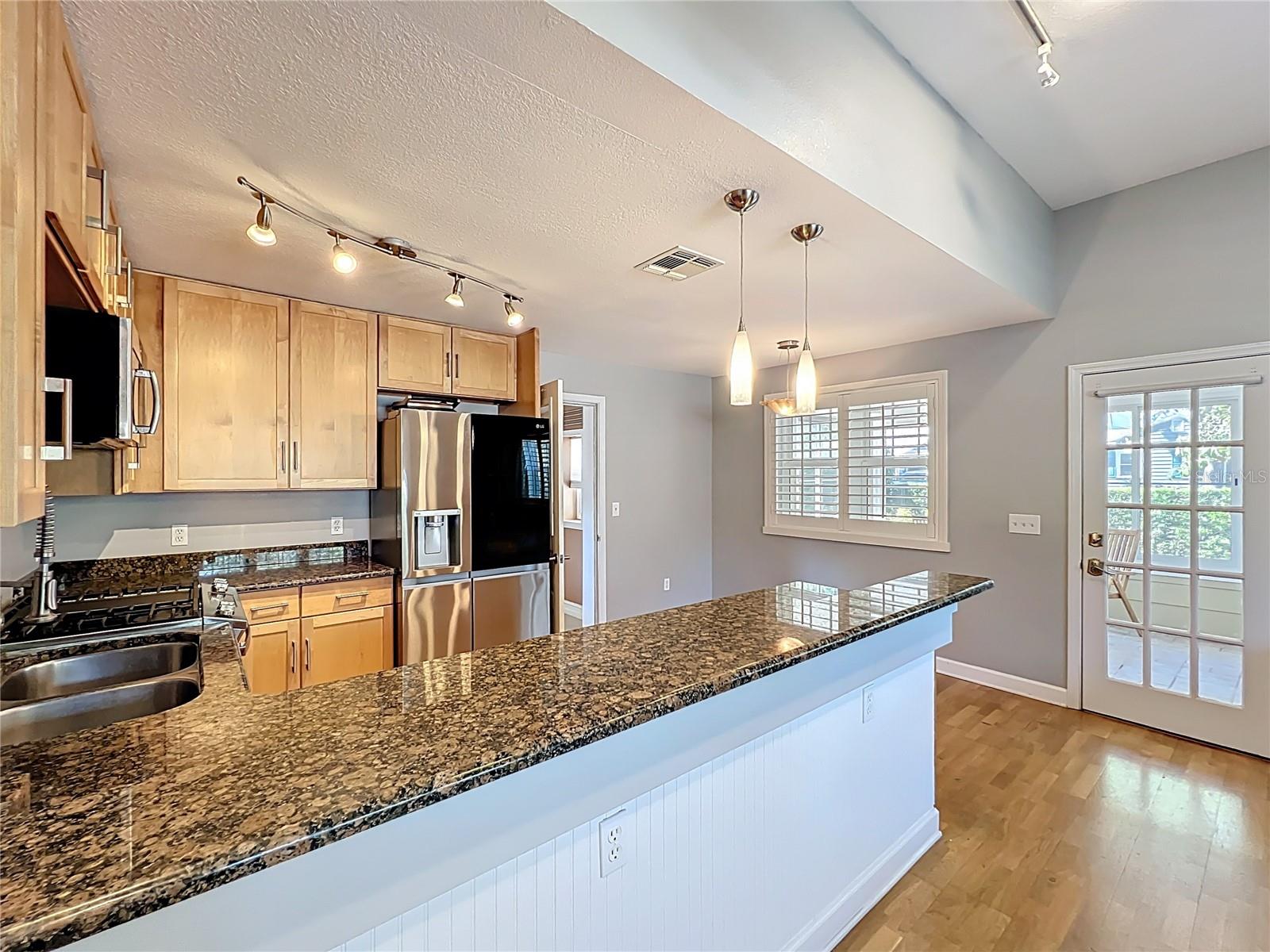 1122 Vassar St Property Photo 11