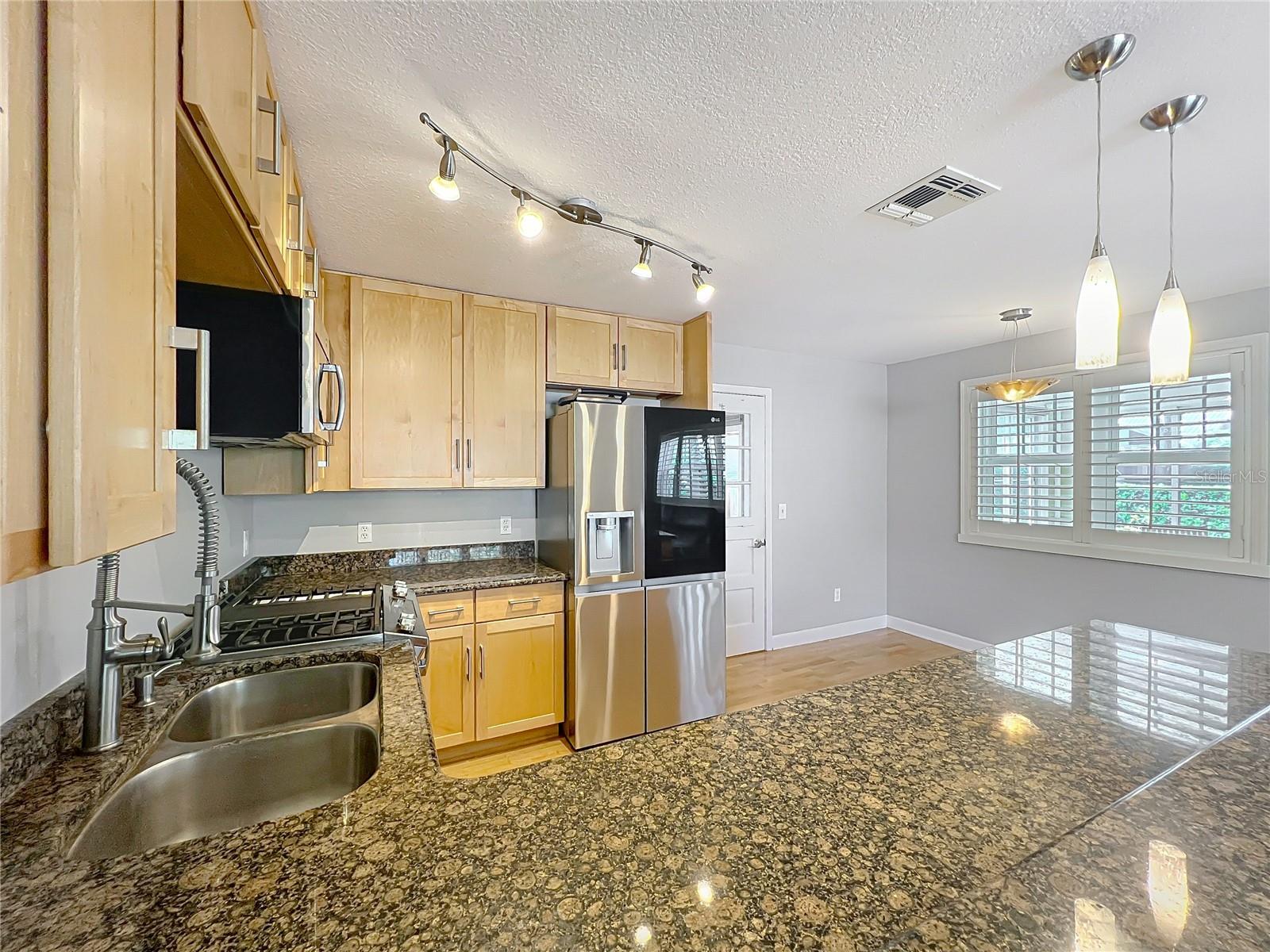1122 Vassar St Property Photo 12