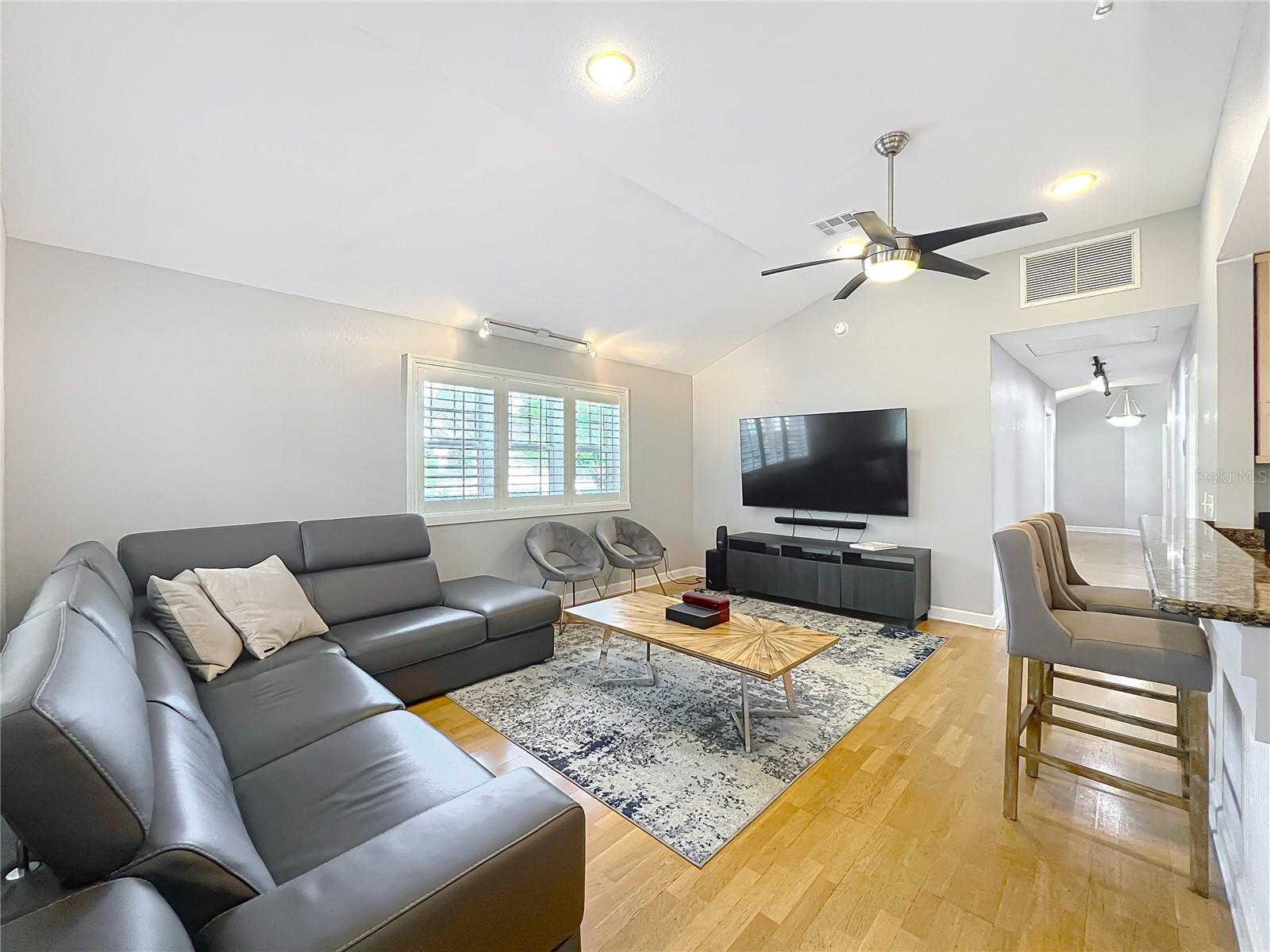 1122 Vassar St Property Photo 20