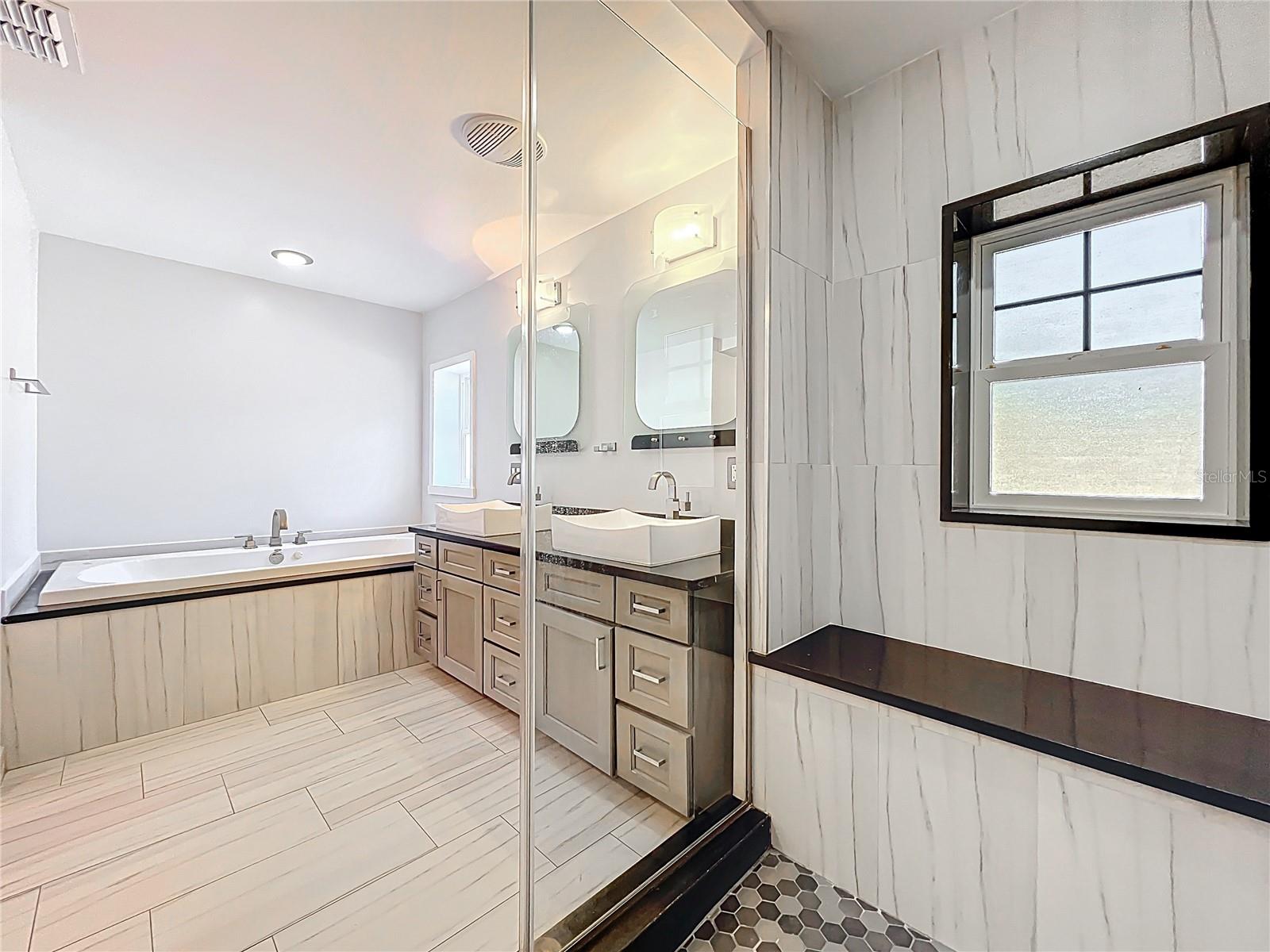 1122 Vassar St Property Photo 36