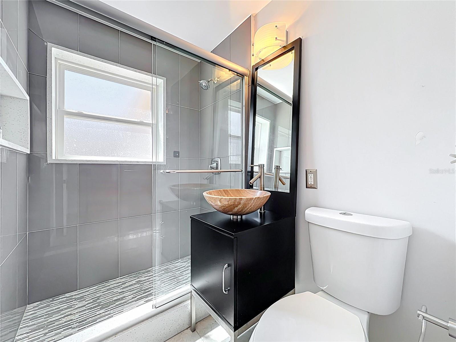 1122 Vassar St Property Photo 39