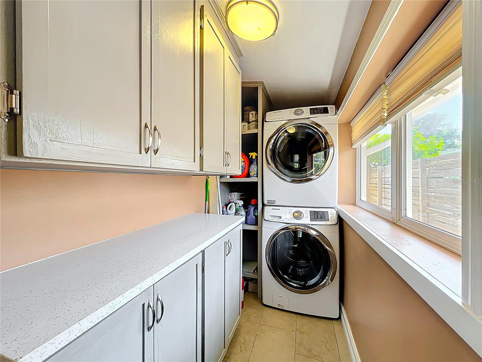 1122 Vassar St Property Photo 40