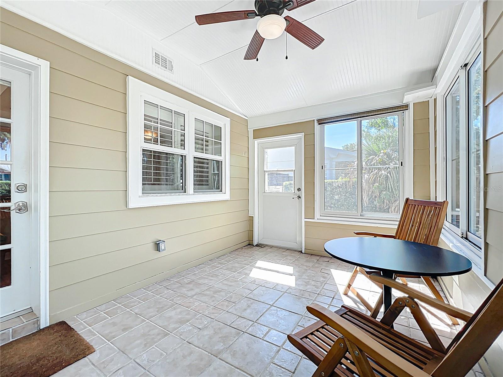 1122 Vassar St Property Photo 43