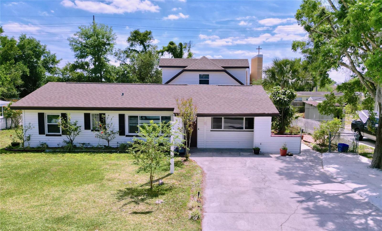 712 Grandview Ave Property Photo