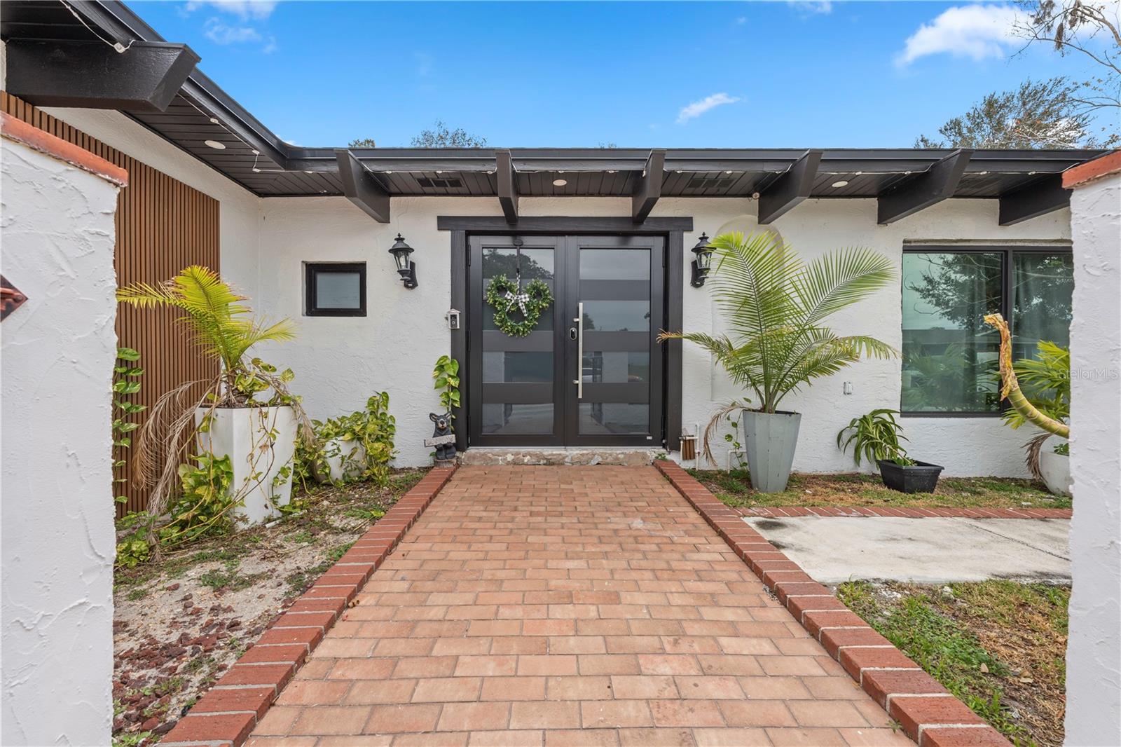 409 San Sebastian Prado Property Photo 2